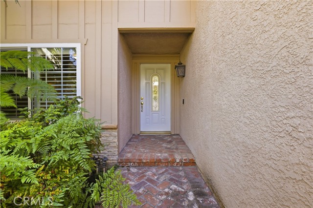 15444 Marilla Street photo 3
