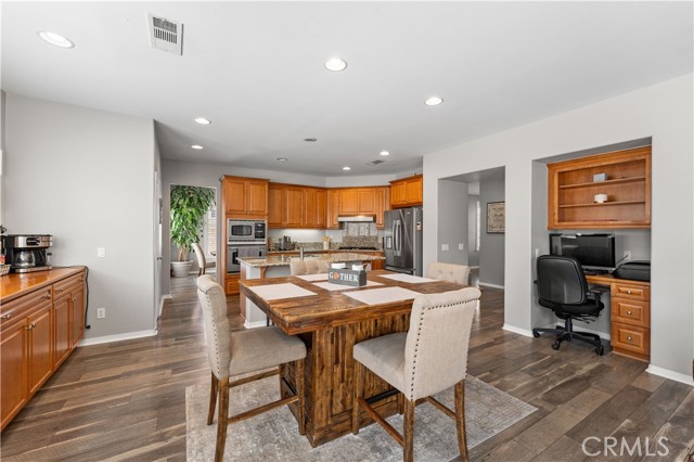 42639 Biscay, Lancaster CA: https://media.crmls.org/medias/19fc0a98-5e7a-40a0-a9ed-dcba57816b97.jpg