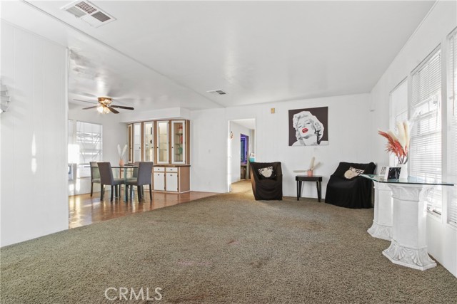 Detail Gallery Image 6 of 10 For 3595 Santa Fe Ave, #33, Long Beach,  CA 90810 - 3 Beds | 2 Baths