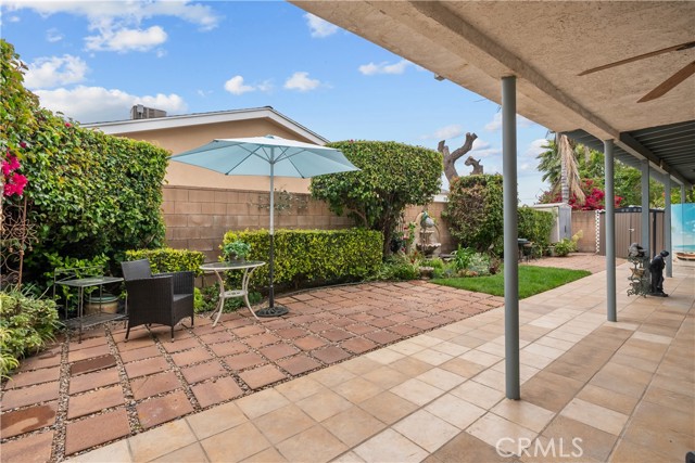 Detail Gallery Image 24 of 29 For 10538 Balcom Ave, Granada Hills,  CA 91344 - 3 Beds | 3/1 Baths