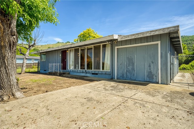 6828 Frontage Road, Lucerne CA: https://media.crmls.org/medias/19fcafe4-892e-45b4-8895-5753df25ed4c.jpg