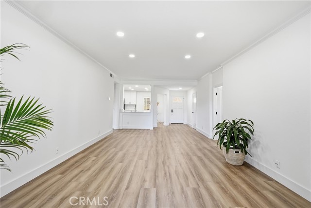 Detail Gallery Image 7 of 30 For 320 Villa Point, Newport Beach,  CA 92660 - 2 Beds | 2 Baths