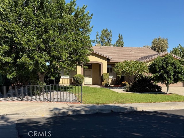 Detail Gallery Image 3 of 27 For 2177 Stewart, Colton,  CA 92324 - 4 Beds | 2 Baths