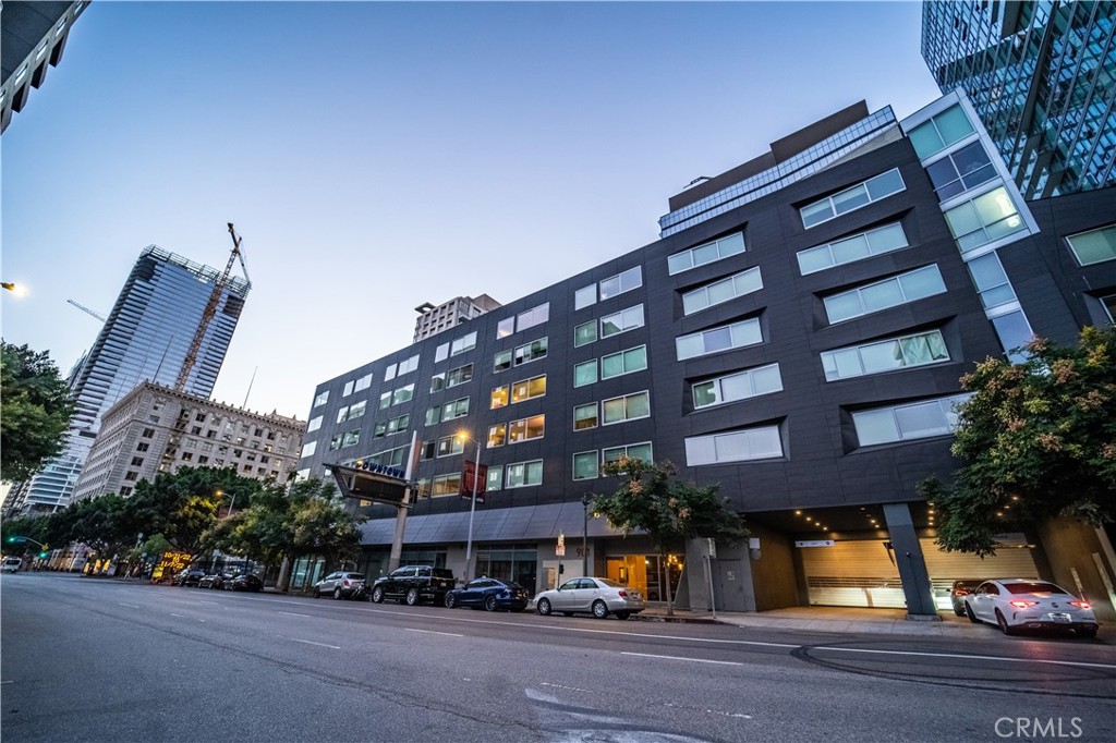 901 S Flower Street 506, Los Angeles, CA 90015