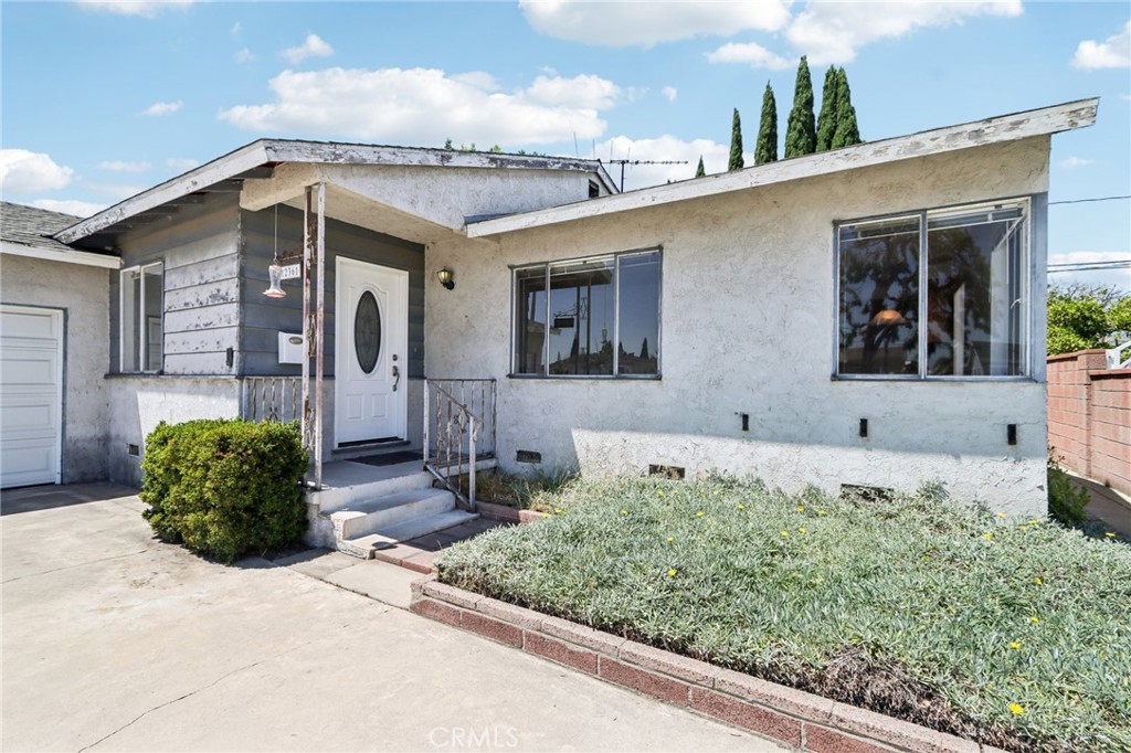 MLS #OC25176543 img 5