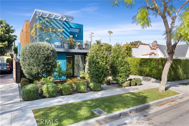 Photo of 8835 Rosewood Avenue, West Hollywood, CA 90048