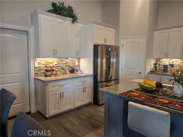 Detail Gallery Image 8 of 37 For 10438 7th, Hesperia,  CA 92345 - 4 Beds | 3 Baths