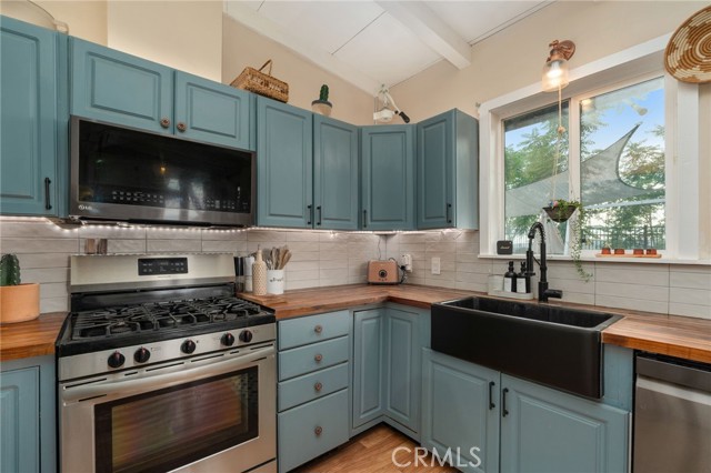 Detail Gallery Image 10 of 44 For 31727 Highview Dr, Redlands,  CA 92373 - 2 Beds | 1 Baths