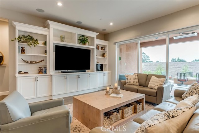 864 Trail View Place, Nipomo CA: https://media.crmls.org/medias/19ff5e74-f286-488b-8009-452283709080.jpg