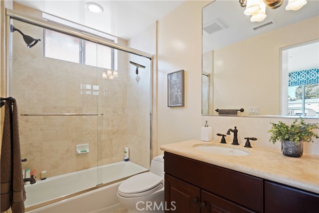 615 Pacific Coast Highway, Redondo Beach, California 90277, 3 Bedrooms Bedrooms, ,3 BathroomsBathrooms,Residential,Sold,Pacific Coast Highway,SB22124725