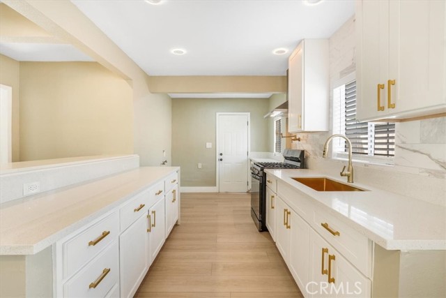 13737 Mercer Street, Pacoima CA: https://media.crmls.org/medias/19ffa670-c813-4a55-afdb-0d20a9772e61.jpg