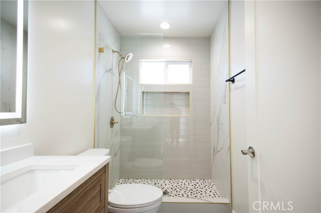 355 Colorado Place, Long Beach, California 90814, 3 Bedrooms Bedrooms, ,3 BathroomsBathrooms,Single Family Residence,For Sale,Colorado,CV24068926