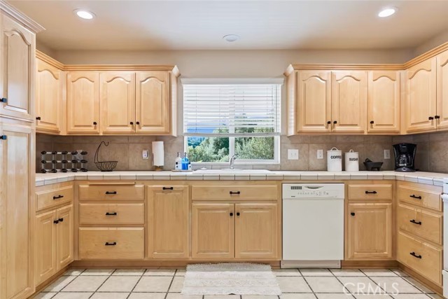 Detail Gallery Image 6 of 27 For 5728 Creel Rd, Mariposa,  CA 95338 - 3 Beds | 2 Baths