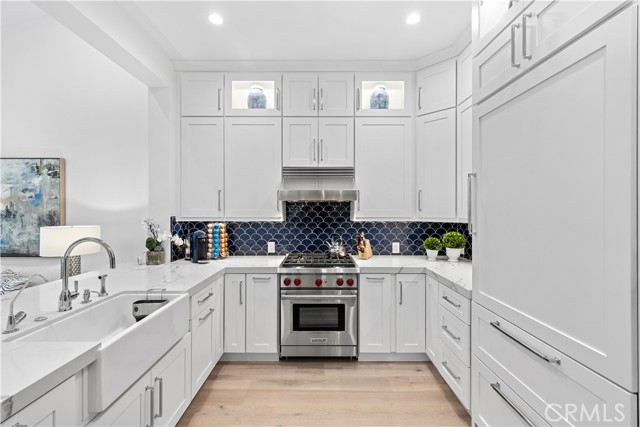 Detail Gallery Image 4 of 30 For 10 Roma Ct, Newport Coast,  CA 92657 - 2 Beds | 2 Baths