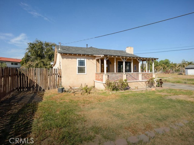 Detail Gallery Image 7 of 16 For 804 Bloomington Ave, Bloomington,  CA 92316 - 3 Beds | 2 Baths