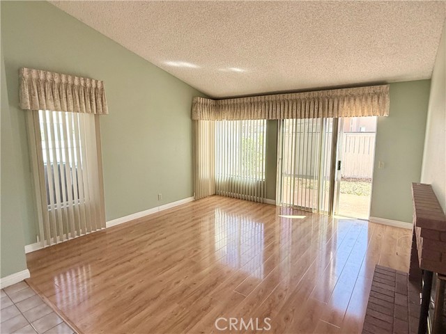 Detail Gallery Image 4 of 34 For 28088 Orangegrove, Menifee,  CA 92584 - 3 Beds | 2 Baths