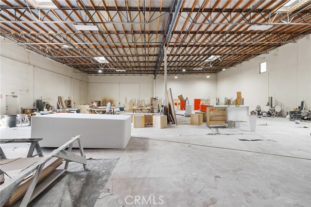 620 S Magnolia Avenue, Ontario CA: https://media.crmls.org/medias/1a01f1ab-e3bb-41e9-aed7-2e58dd9e8c90.jpg