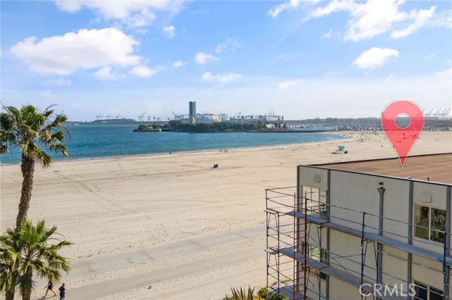 21 7th Place, Long Beach CA: https://media.crmls.org/medias/1a02572b-6432-4f2f-aadb-15731025548a.jpg