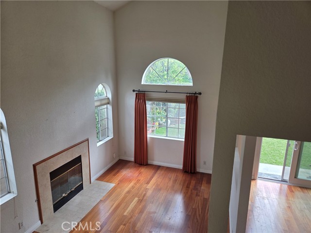 Detail Gallery Image 4 of 15 For 1330 Meadow Ln, Duarte,  CA 91010 - 3 Beds | 2/1 Baths