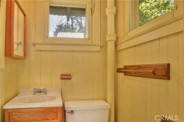 Detail Gallery Image 16 of 21 For 25910 State Highway 189, Twin Peaks,  CA 92391 - 0 Beds | 1 Baths