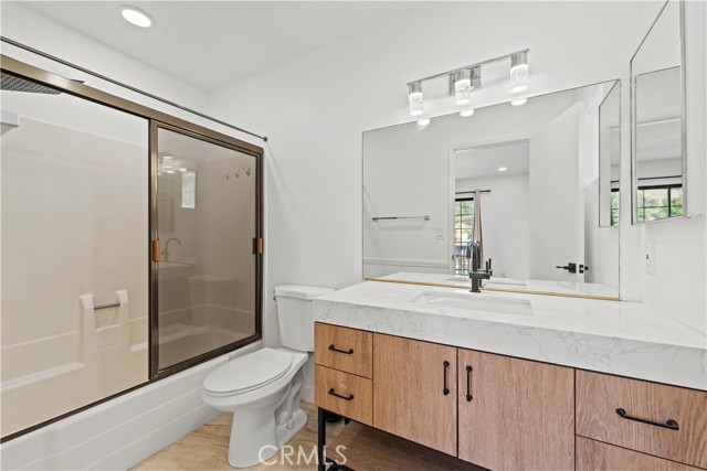 43323 LOOKABOUT RD, Lake Hughes CA: https://media.crmls.org/medias/1a02d0aa-d29c-40dc-b742-445bd550846f.jpg
