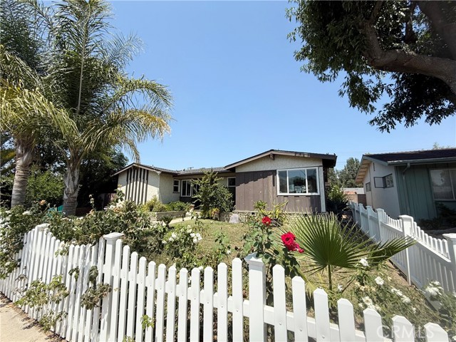 23233 Vanowen Street, West Hills CA: https://media.crmls.org/medias/1a031152-4a4c-47a2-a4cc-eb82a53fcc68.jpg