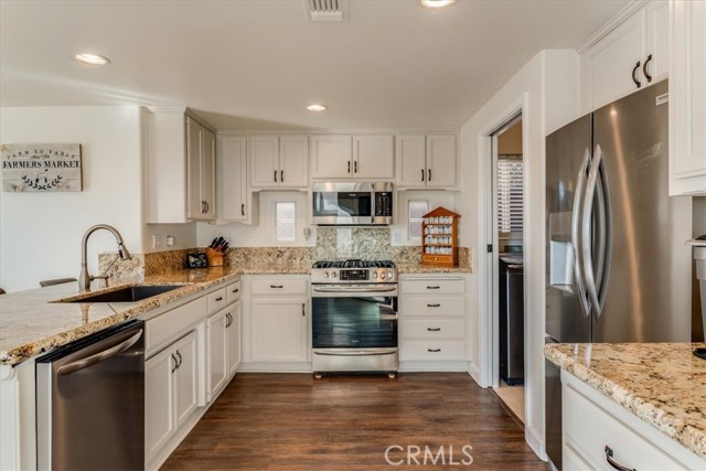 Detail Gallery Image 11 of 36 For 1095 Megan Ct, Templeton,  CA 93465 - 3 Beds | 2/1 Baths