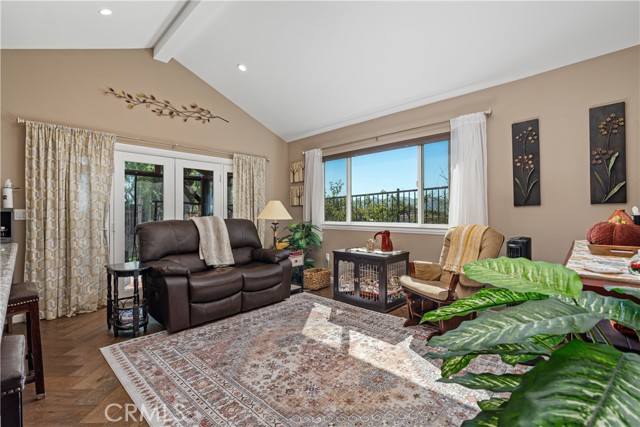 Detail Gallery Image 35 of 41 For 5492 Calarosa Ranch, Camarillo,  CA 93012 - 5 Beds | 5/1 Baths