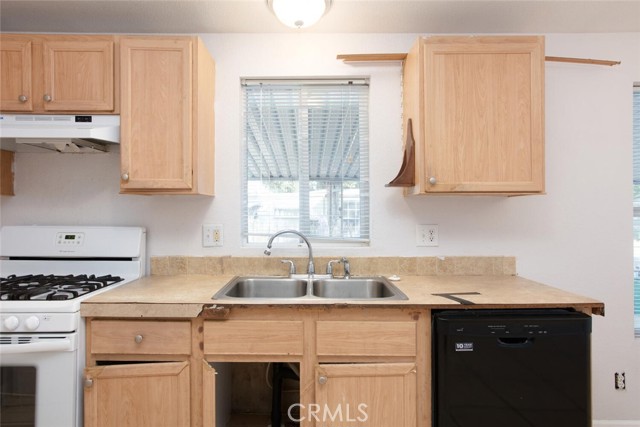 3549 Esplanade #404, Chico, CA, 95973 3549 Esplanade #404, Chico, CA, 95973