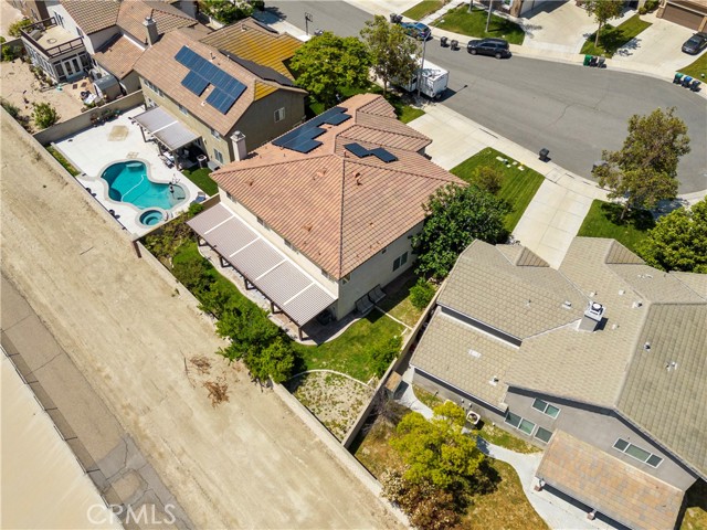 Detail Gallery Image 5 of 72 For 6628 Ruby Giant Ct, Corona,  CA 92880 - 5 Beds | 4/1 Baths