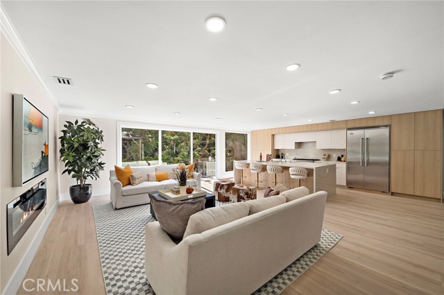 24641 Paige Circle, Laguna Hills CA: https://media.crmls.org/medias/1a076d9f-a099-4d94-b2e0-cd036355931f.jpg