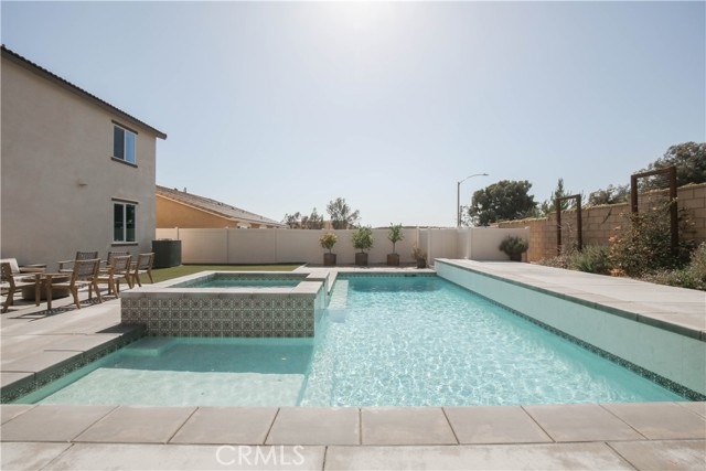 33060 Toledo Bend Court, Winchester CA: https://media.crmls.org/medias/1a082e92-cb21-4f15-b9b1-04c91549c4fb.jpg