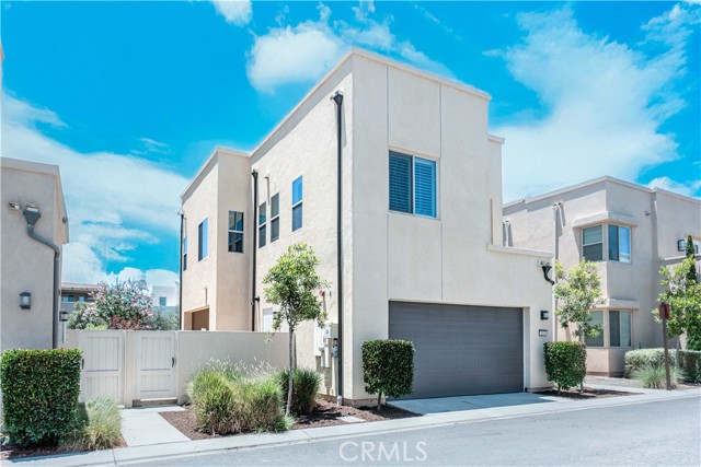 143 Interval, Irvine CA: https://media.crmls.org/medias/1a084a64-ba43-43e4-a753-2b78371d3ba8.jpg