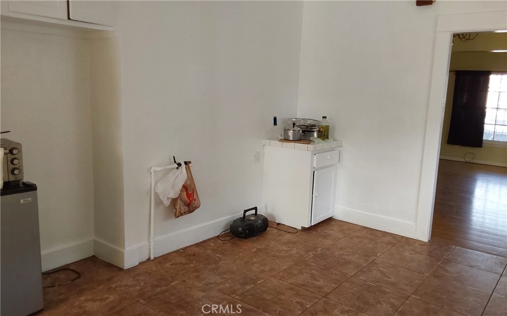 https://media.crmls.org/medias/1a08978a-01bc-42fd-bb19-ca2377e6ee5a.jpg?preset=X-Large