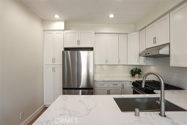 Detail Gallery Image 7 of 26 For 10780 Elm Cir, Stanton,  CA 90680 - 4 Beds | 2/1 Baths