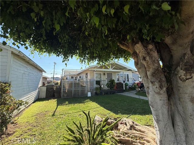 18119 S Denker Avenue, Gardena CA: https://media.crmls.org/medias/1a0b9a91-6249-457e-930e-3adf7824c926.jpg