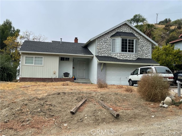 Detail Gallery Image 3 of 3 For 10459 Haines Canyon Ave, Tujunga,  CA 91042 - 4 Beds | 2 Baths