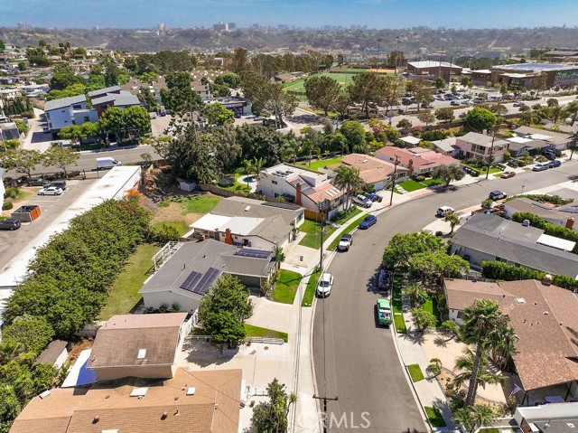 6619 Alcala Knolls Drive, San Diego CA: https://media.crmls.org/medias/1a0cb4d6-bda8-4e25-a415-c87901e5229f.jpg