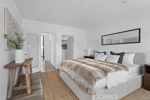 Detail Gallery Image 5 of 25 For 4136 1/2 Normal Ave #1/2,  Los Angeles,  CA 90029 - 2 Beds | 2 Baths