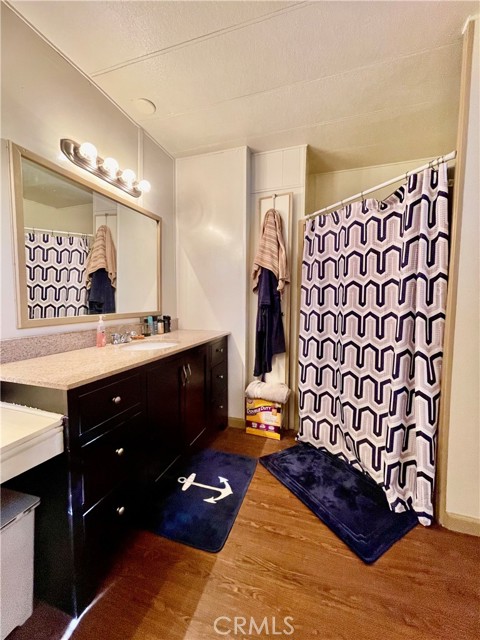 703 Oro Dam W Boulevard, Oroville CA: https://media.crmls.org/medias/1a0d8d34-a491-460d-abdb-3ecdd129257a.jpg