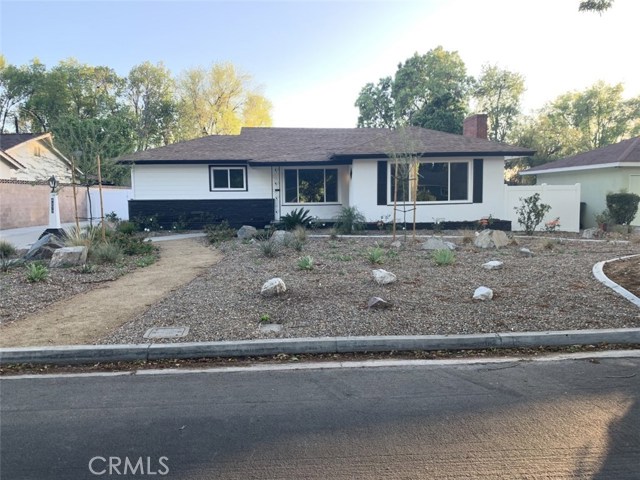 4272 Brentwood Ave, Riverside, CA 92506