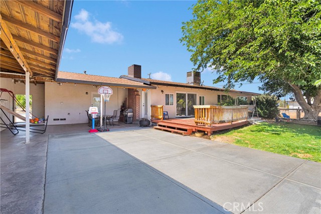19545 Seneca Road, Apple Valley CA: https://media.crmls.org/medias/1a0e096d-a006-4569-ad45-19a5de3374cc.jpg