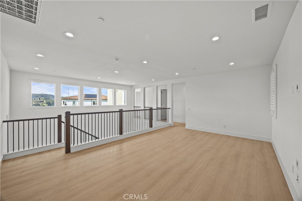MLS #OC26121770 image #23