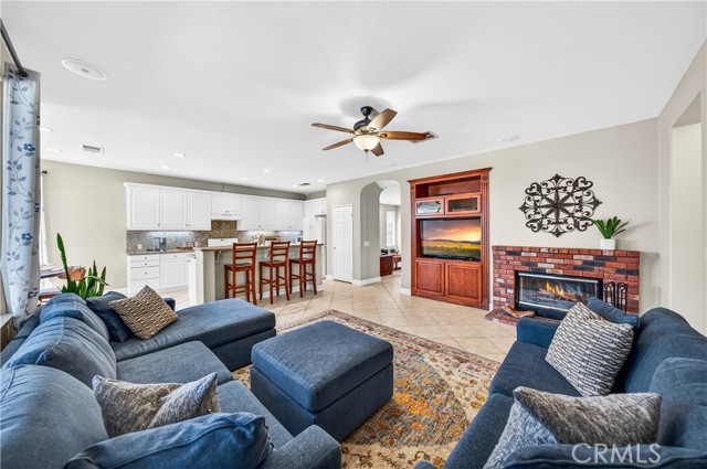 Detail Gallery Image 15 of 37 For 35978 Covington, Wildomar,  CA 92595 - 4 Beds | 3 Baths