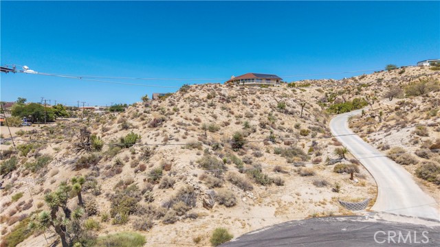 57006 Pinto Court, Yucca Valley CA: https://media.crmls.org/medias/1a0f7a56-702f-4d22-9094-724a36fa990f.jpg