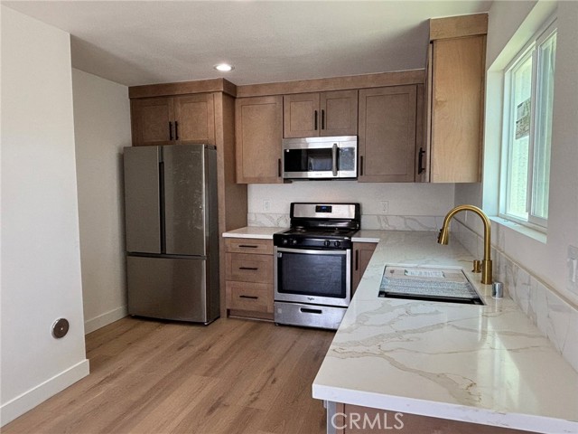 Image 1 of 7 For 2057 Marlborough