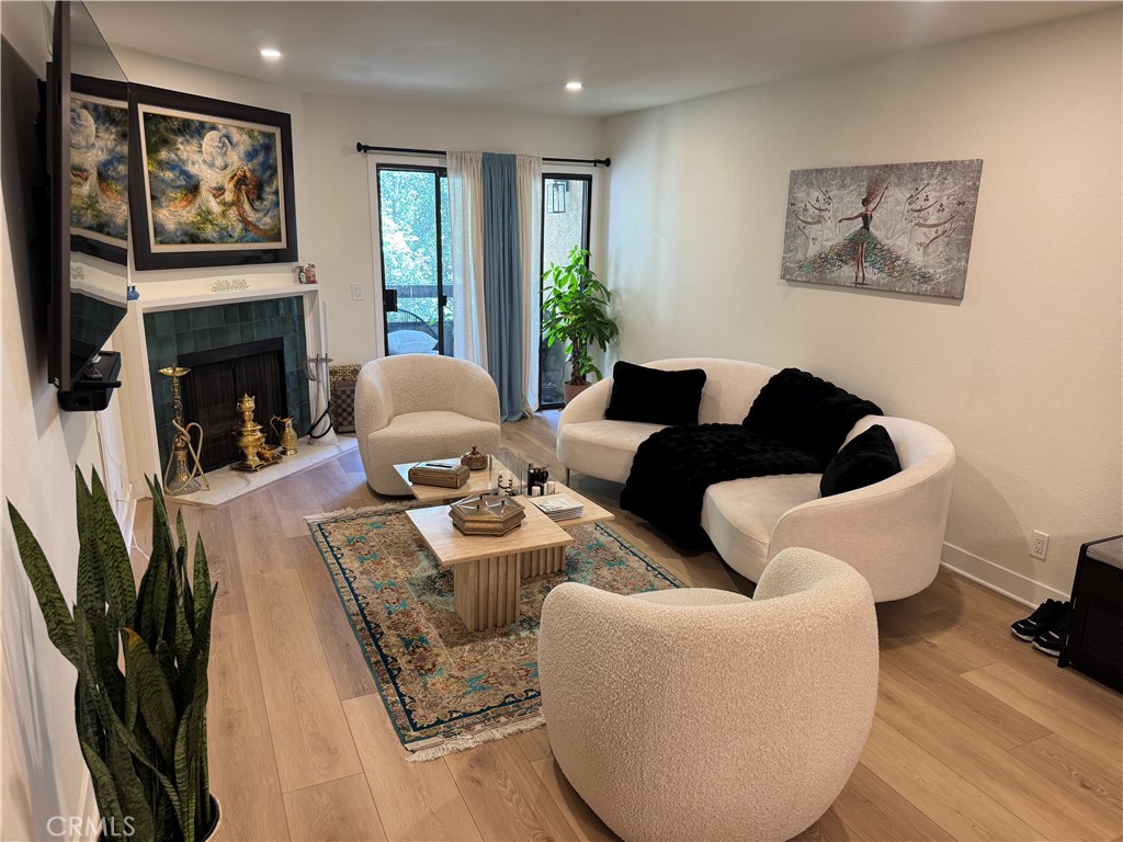 460 Oak Street #311