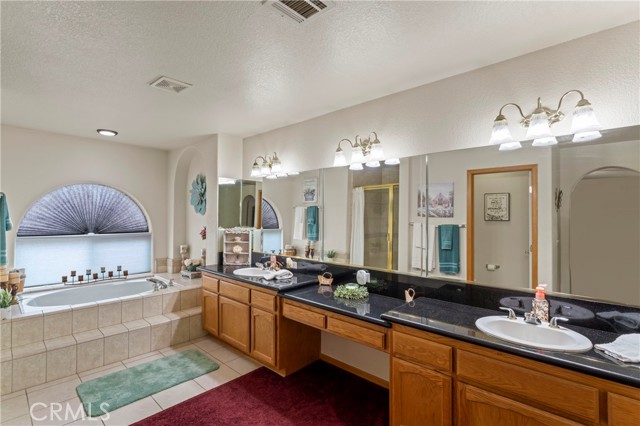 Detail Gallery Image 27 of 40 For 11198 Balsam Ave, Hesperia,  CA 92345 - 4 Beds | 2/1 Baths