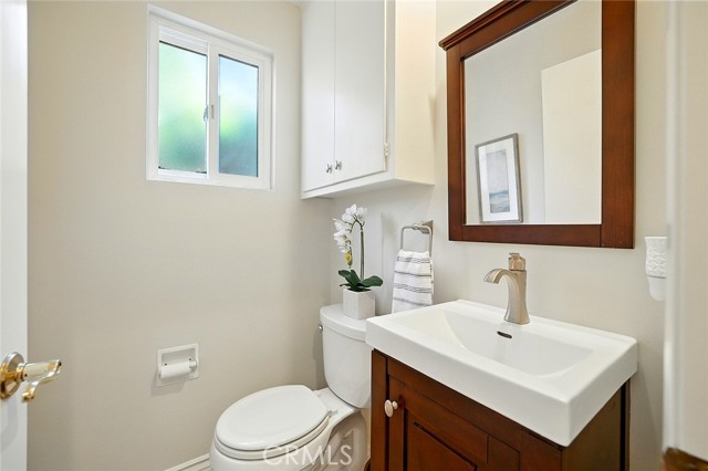 1210 Los Altos Avenue, Long Beach CA: https://media.crmls.org/medias/1a10c1fd-d756-4163-8a87-9582df62e54d.jpg