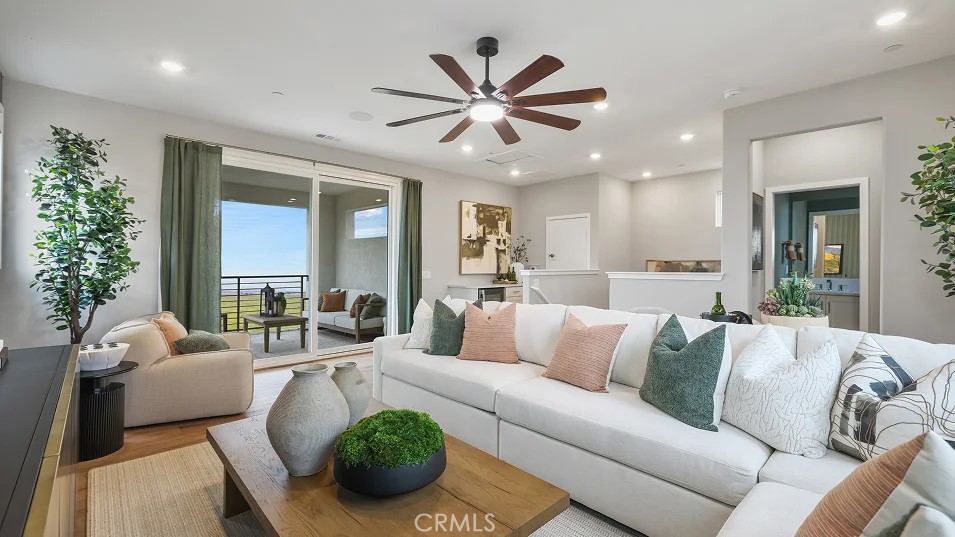 MLS #OC25272470 image #19